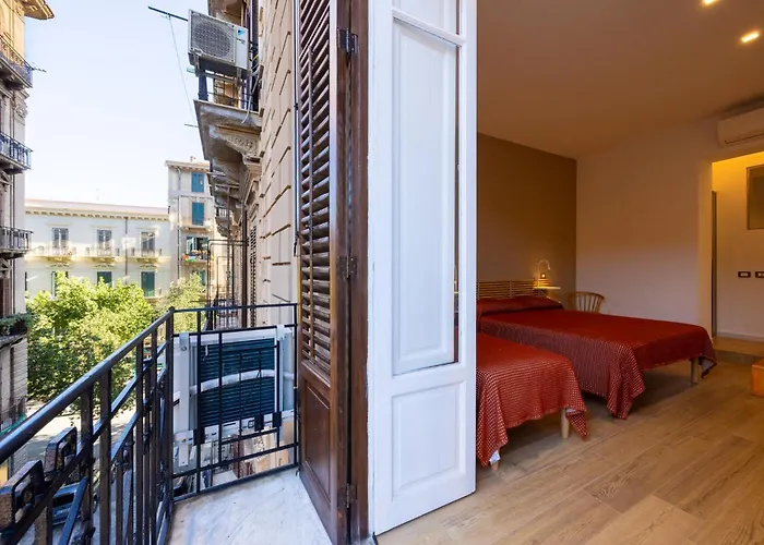 Rosalia E Le Altre * باليرمو