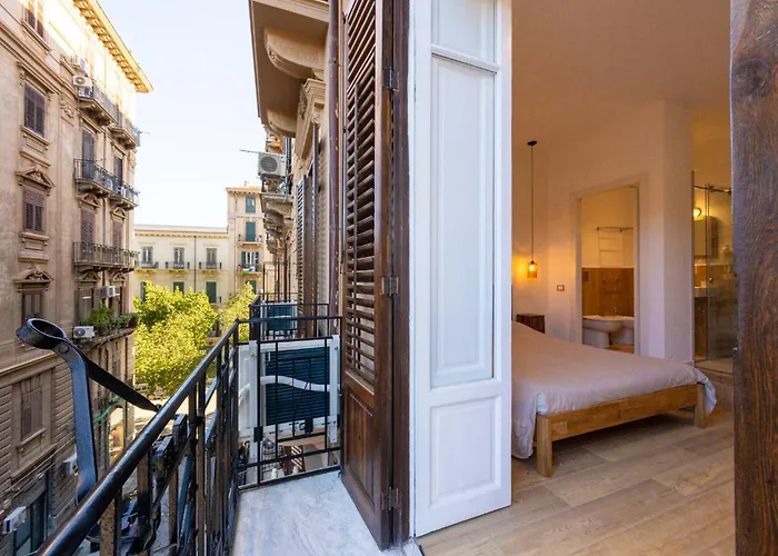 Rosalia E Le Altre * Παλέρμο